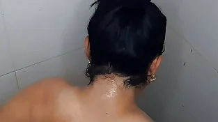 I record my nephew while she showers
